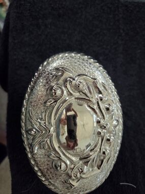 Brighton Like Silver Ornate Oval Decorative Accent